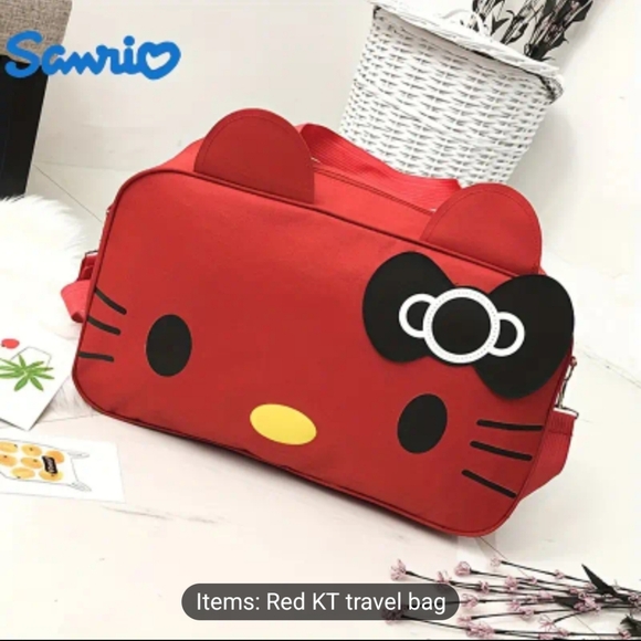 Sanrio Hello Kitty Travel bag. Color: red - Picture 1 of 2